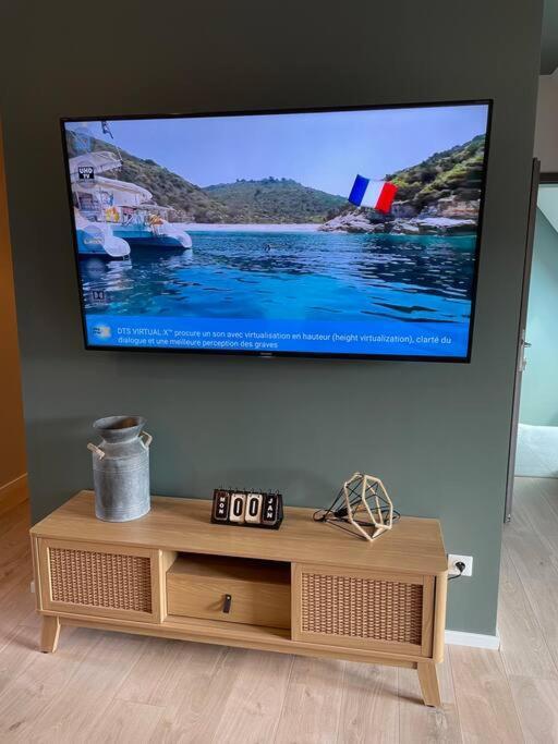 Loft Neuf Avec Bain Jacuzzi Et Terrasse Colmar Exterior foto